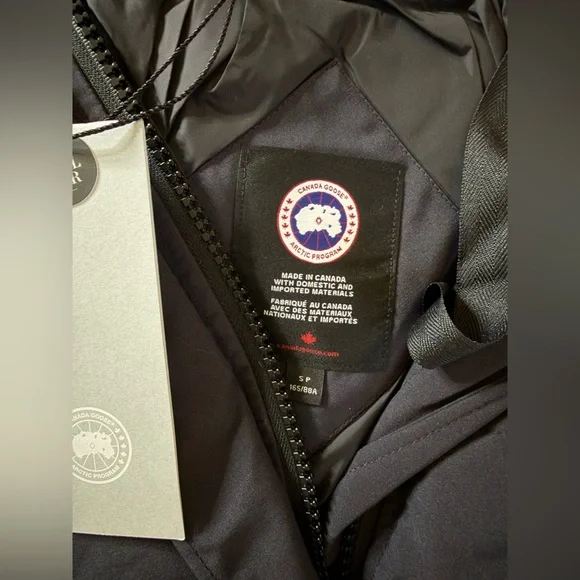 Canada Goose Shelburne Parka – Brand New with tags winter jacket with fur - Picture 6 of 8